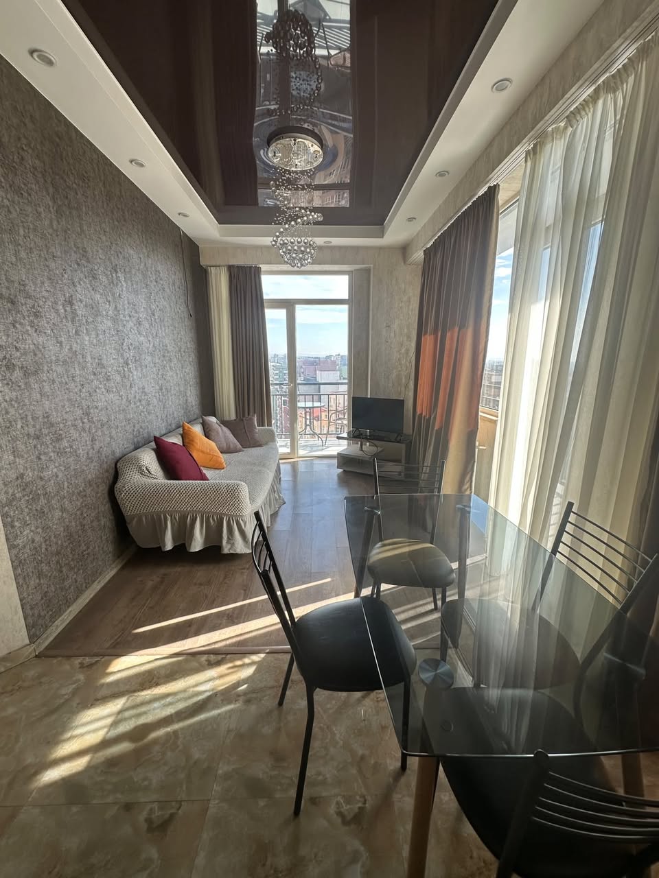 Продается 2-комнатная квартира, Тбилиси — $107,000