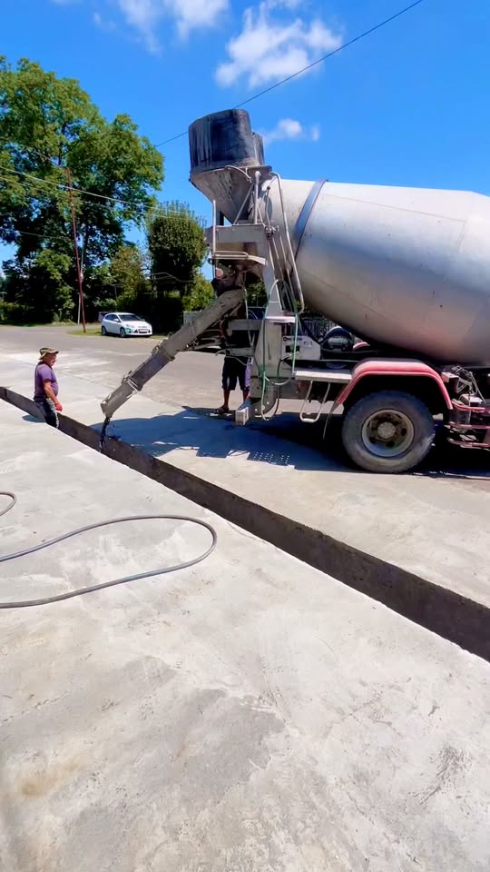 Küçük ve kompakt beton karıştırıcı mikseri