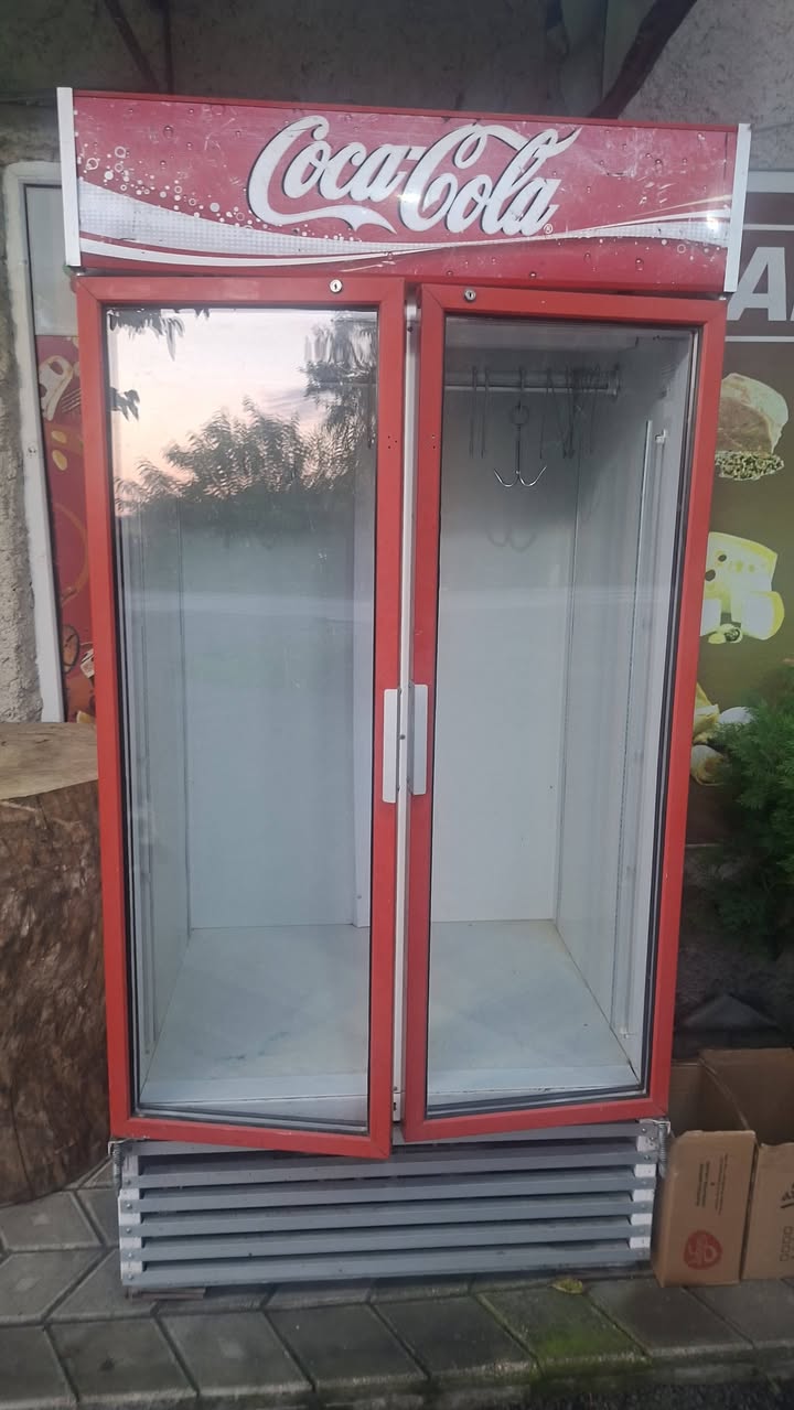 Et Dolabı, İki Kapılı