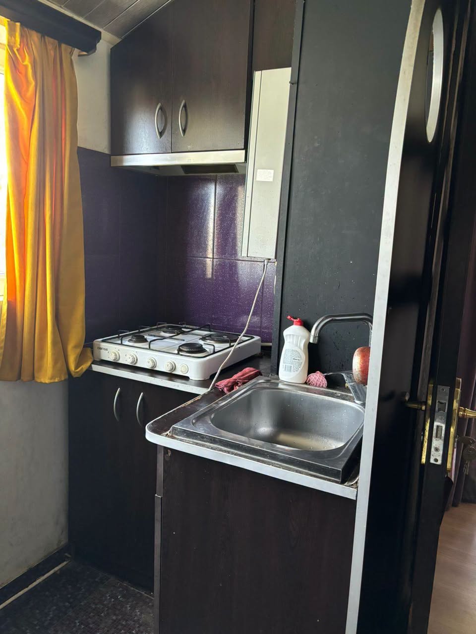 🏡 Ahşap kulübe Burian'da satışta — 55,000$