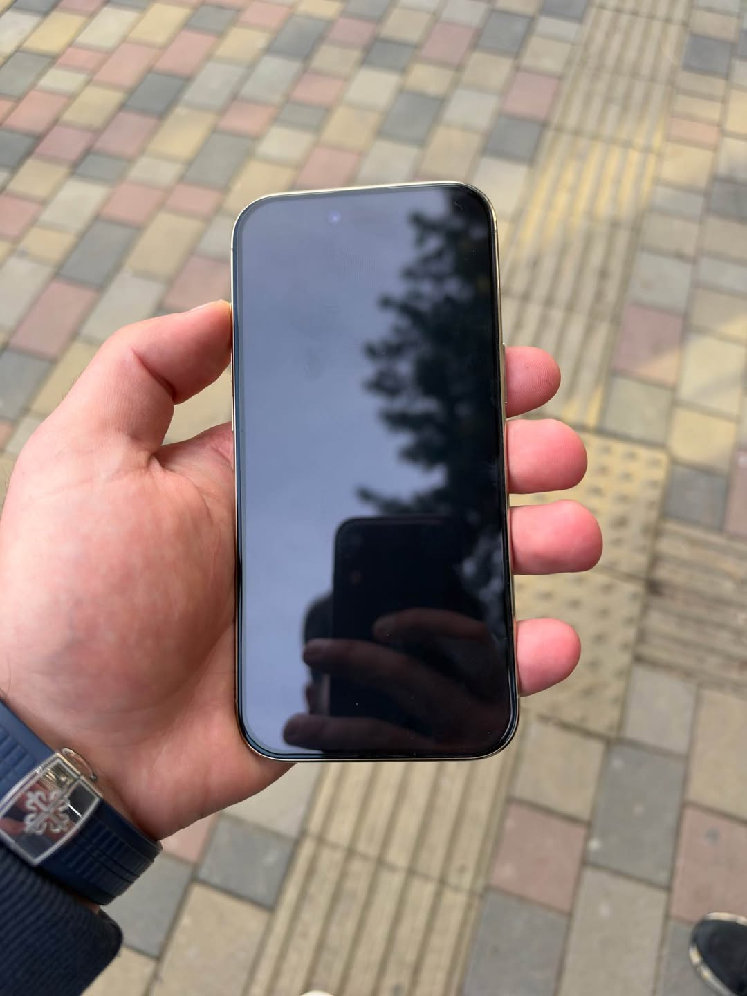 iPhone 17 Air, 2-year warranty