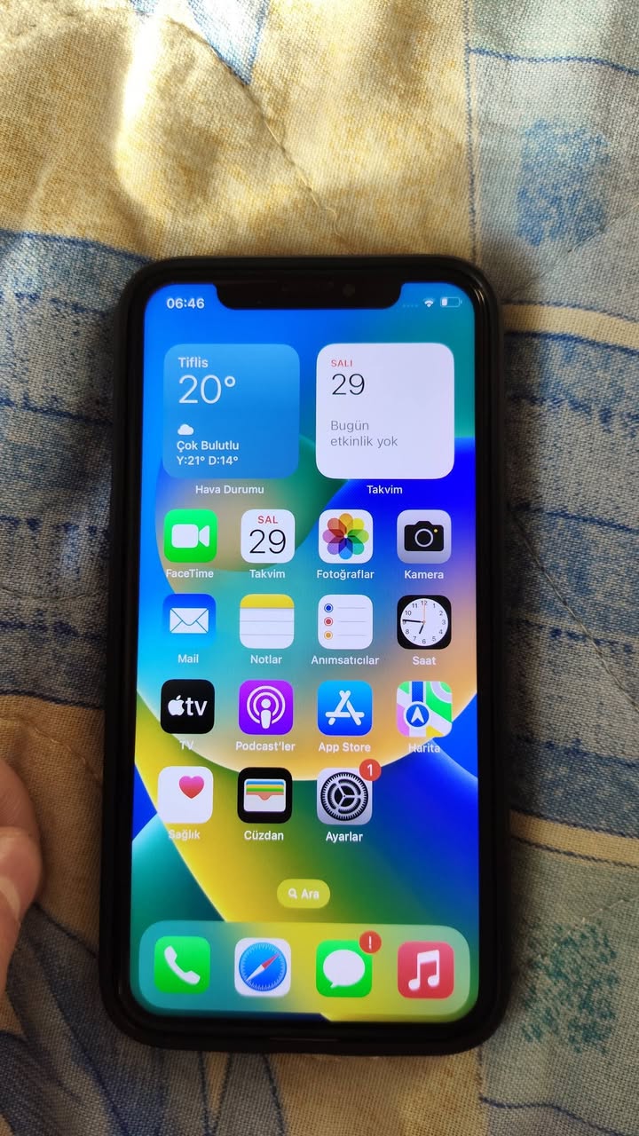 Telefon — 300₾