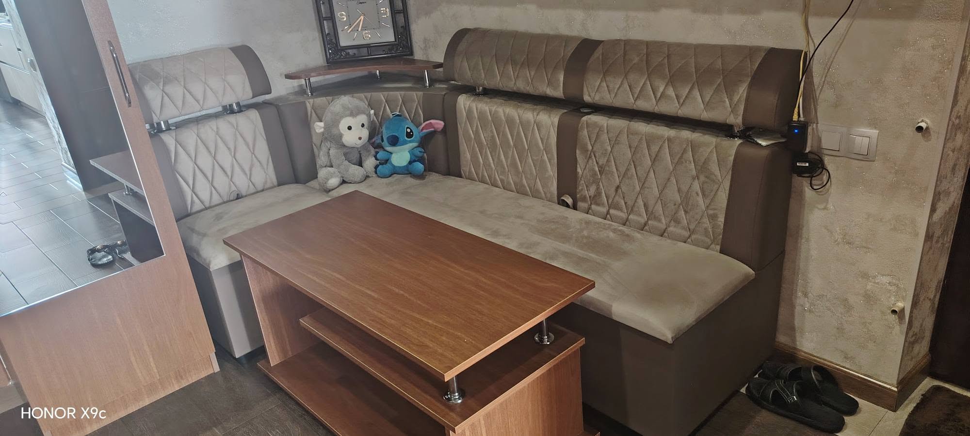Мебель — 135,000 AMD