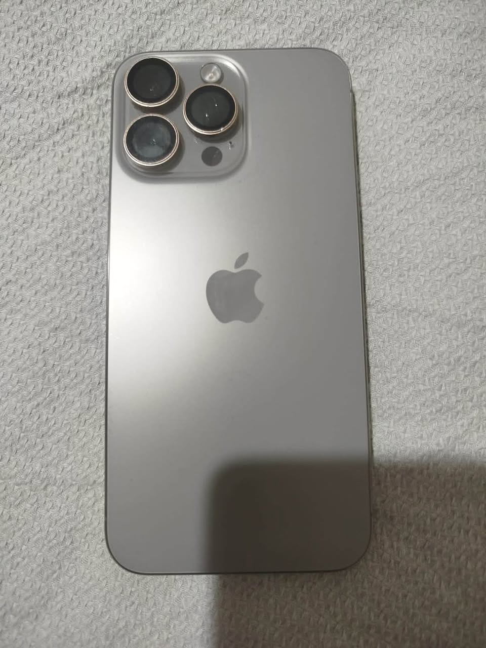 iPhone 15 Pro Max 256 GB, კარგ მდგომარეობაში