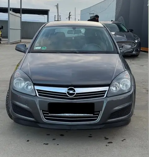 Opel Astra 2010