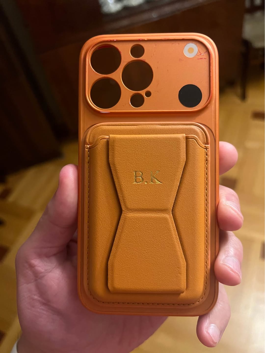 iPhone 13 Pro քեյս MagSafe պատյանով