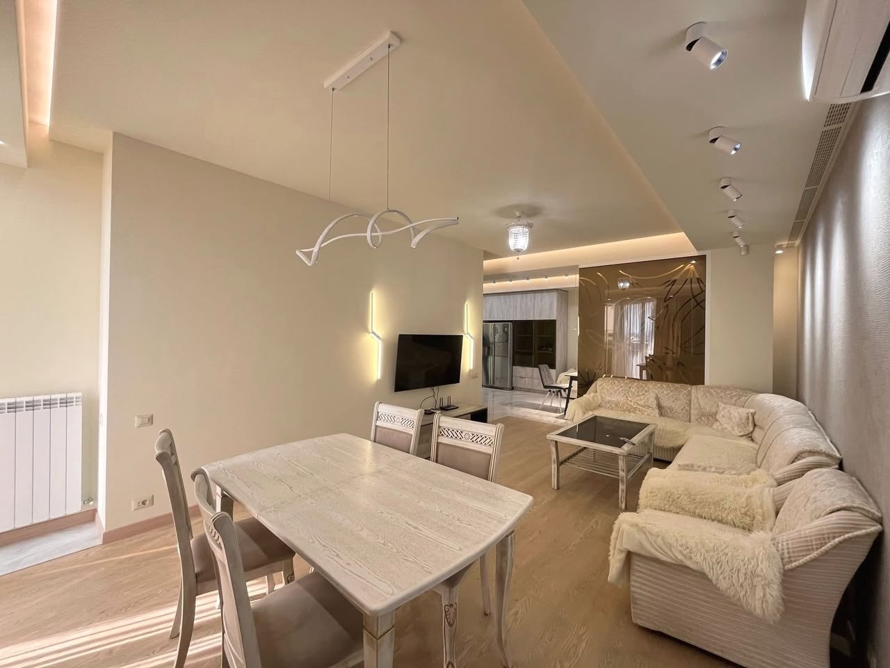 Аренда 3-комнатной квартиры, Ереван — $1,500