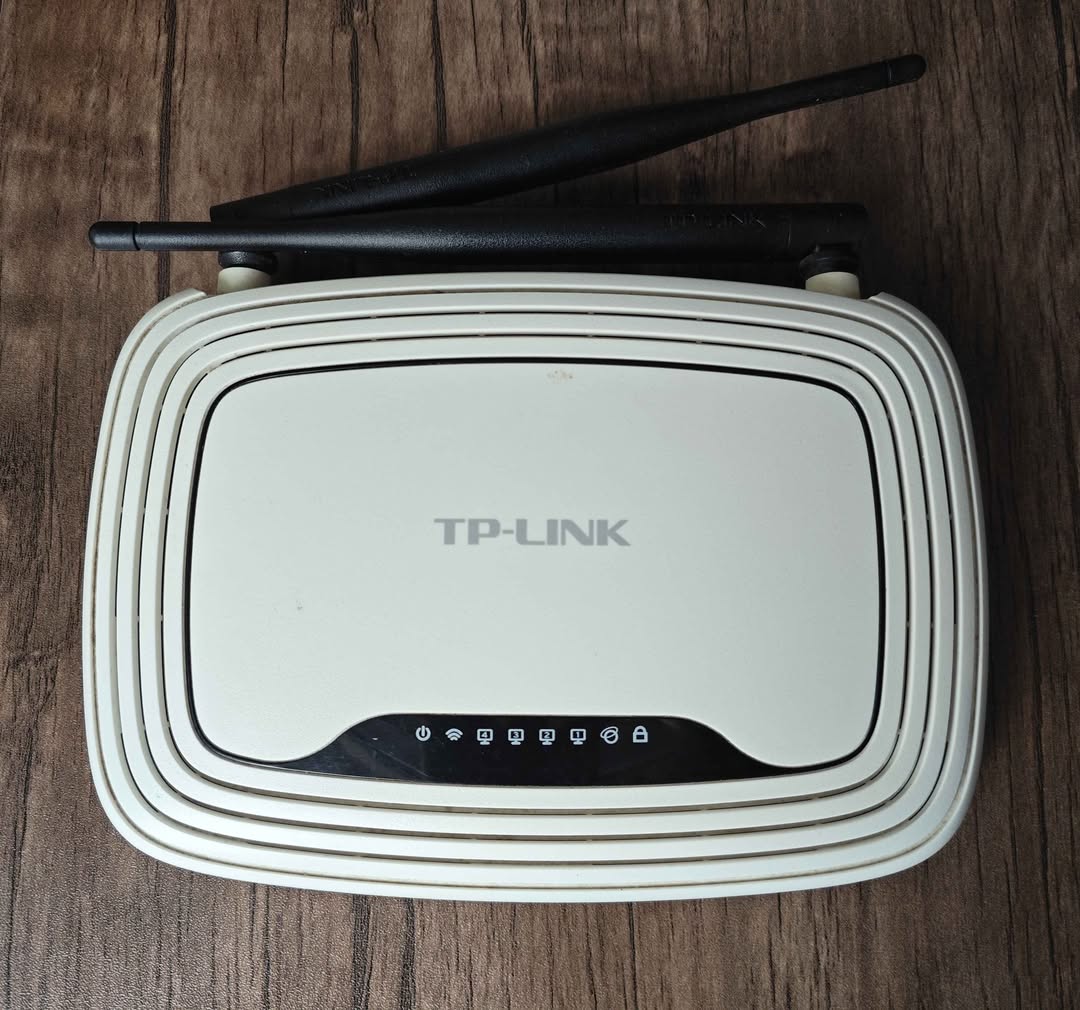 TP-Link Wi-Fi router, təcili satılır