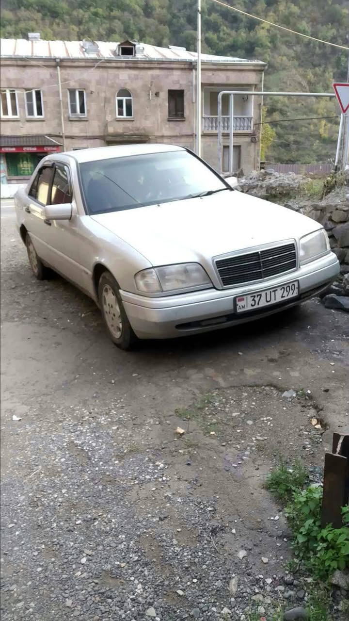 Mercedes-Benz C180 1996, 1.8