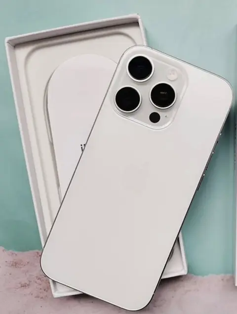 Продаётся 16 pro natural titanium — 1,700₾