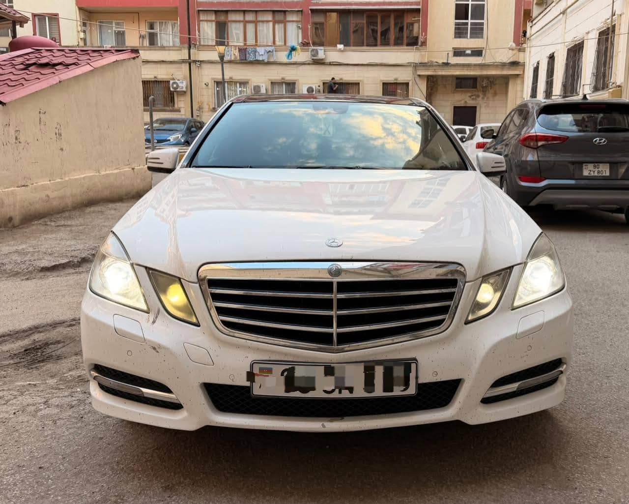 E200 2011 — 18,700₼