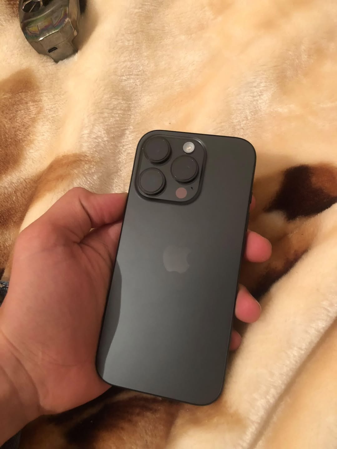 iPhone 16 Pro 128GB, մարտկոցը 89%, փոխանակման համար