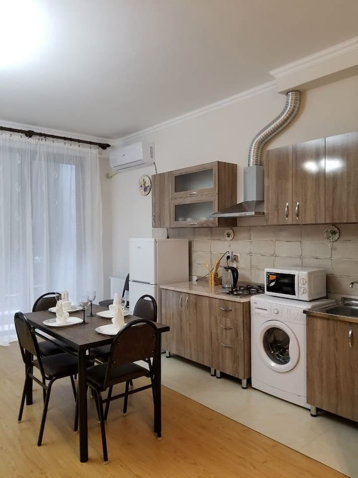 ქირავდება 2-ოთახიანი ბინა, თბილისი — $650