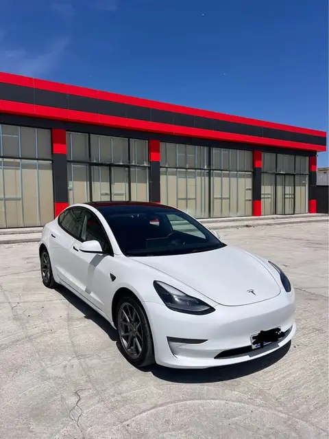 Tesla 2022