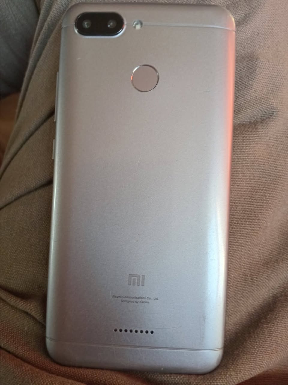 Telefon — 670$