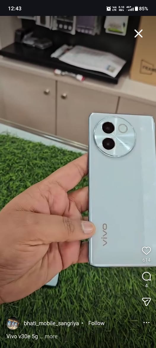 Vivo 30 is in ideal gift condition