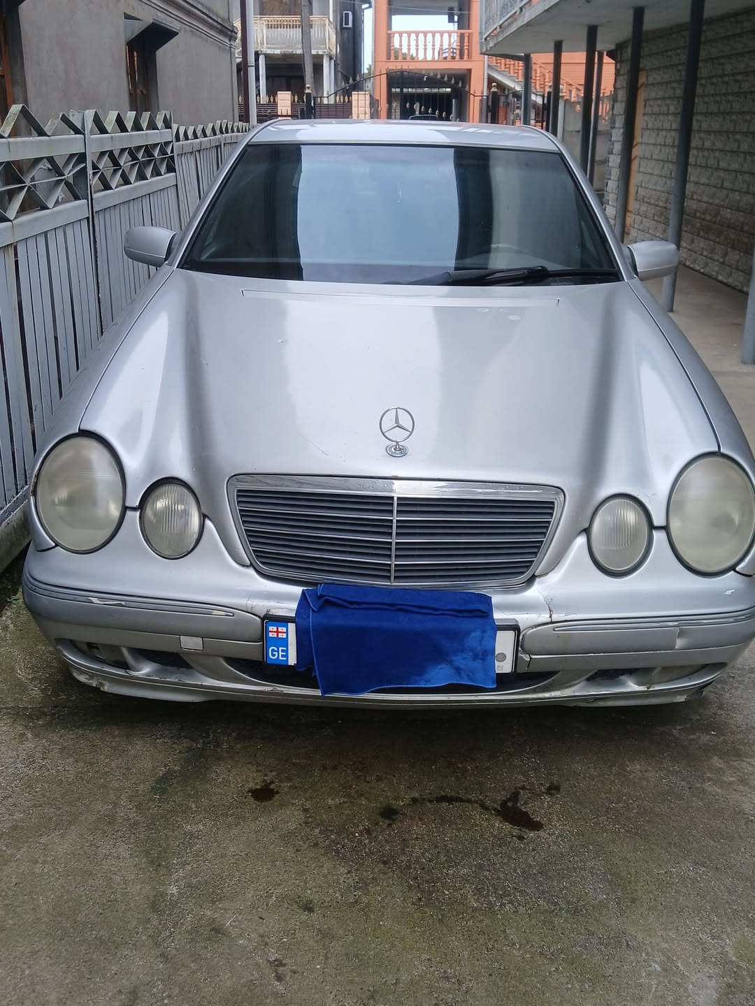იყიდება 2,2 დიზელი. რესტი, 2001 წ — 2,300$