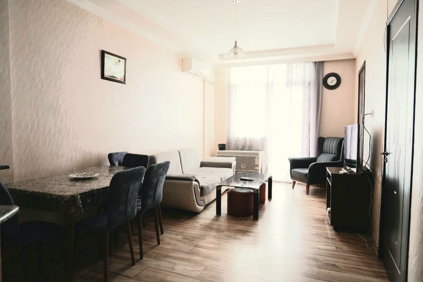 3 otaqlı mənzil kirayə verilir, Batumi — $500