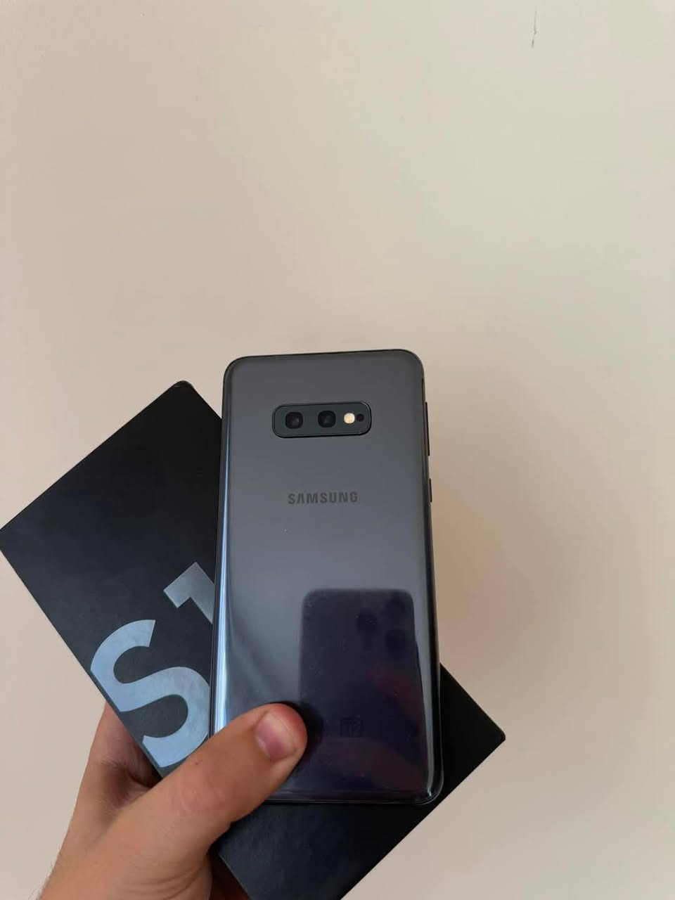 Satılık Samsung Galaxy S10e çok pratik
