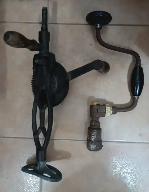 İki əl ilə işlənən köhnə dril, 2 ədəd