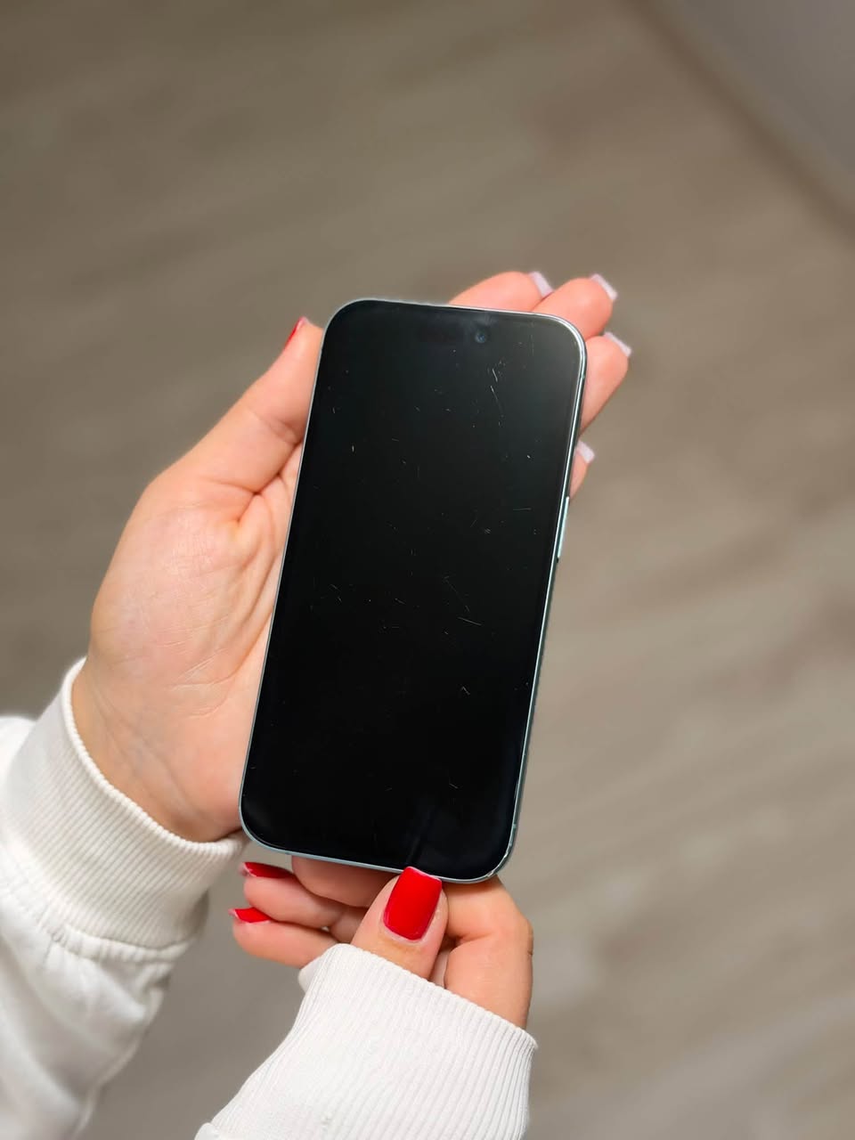 iPhone 16, iCloud kilidi var