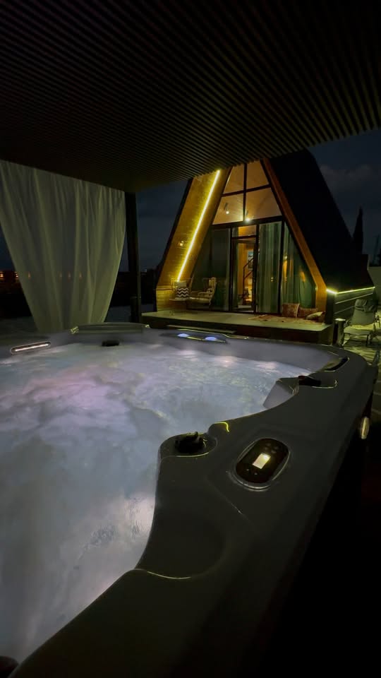 Cottage in Bazalete with thermo jacuzzi ❤️ Ideal