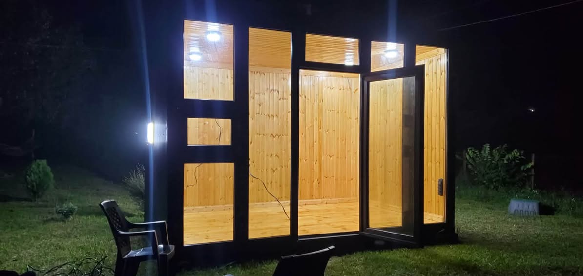Wooden garden cabin, urgent sale