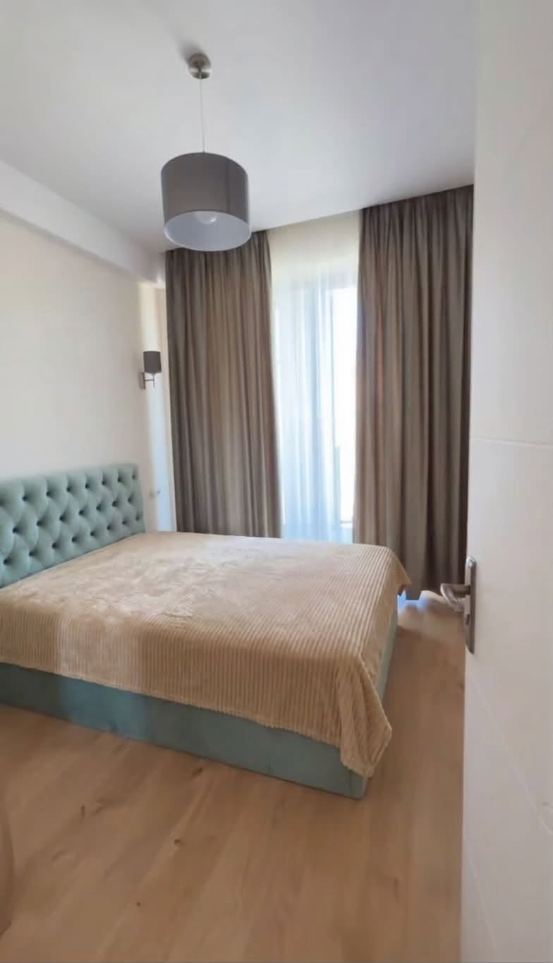 Kiralanıyordur daire, Tiflis