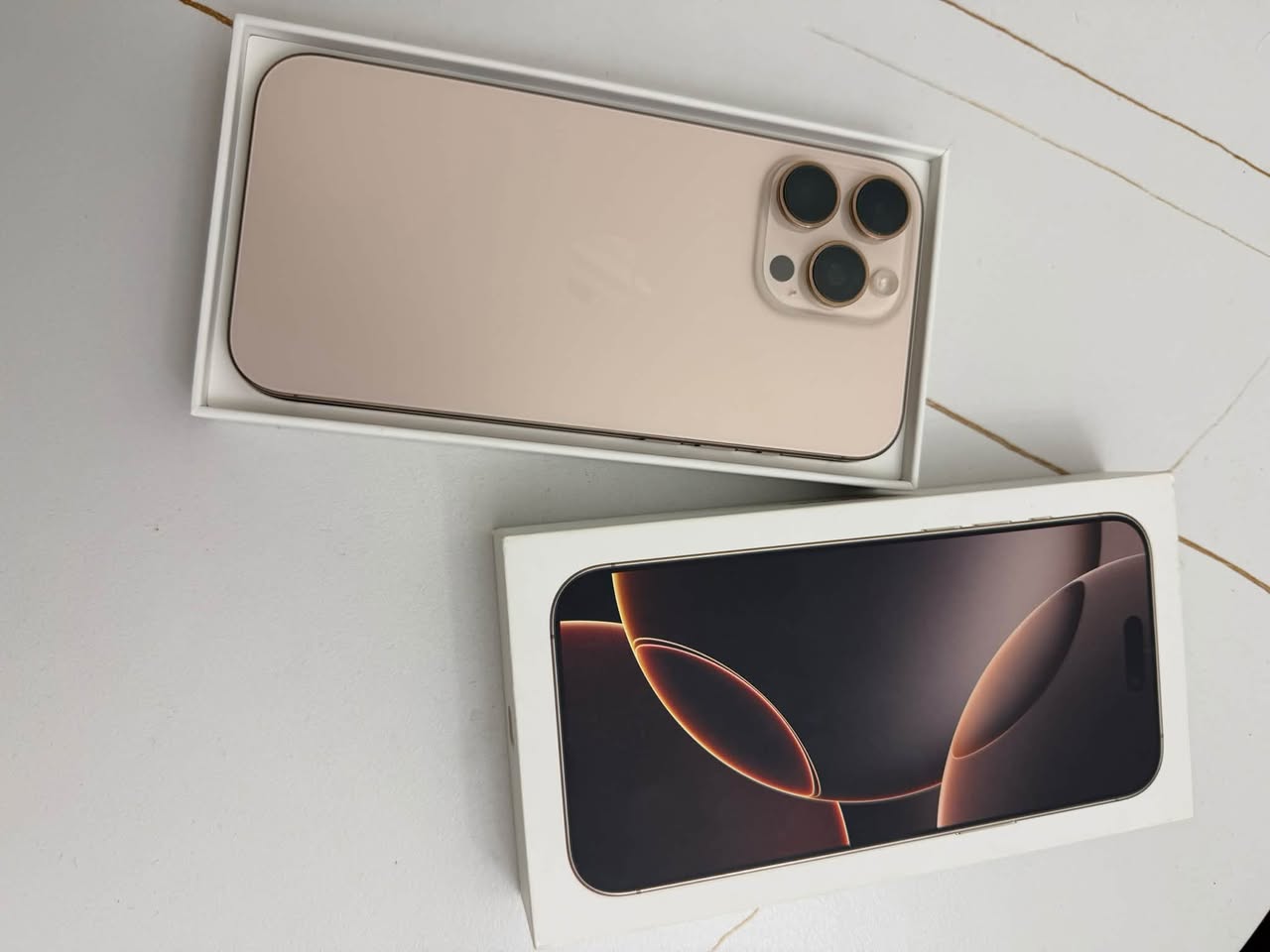 iPhone 16 Pro Max ყუთით