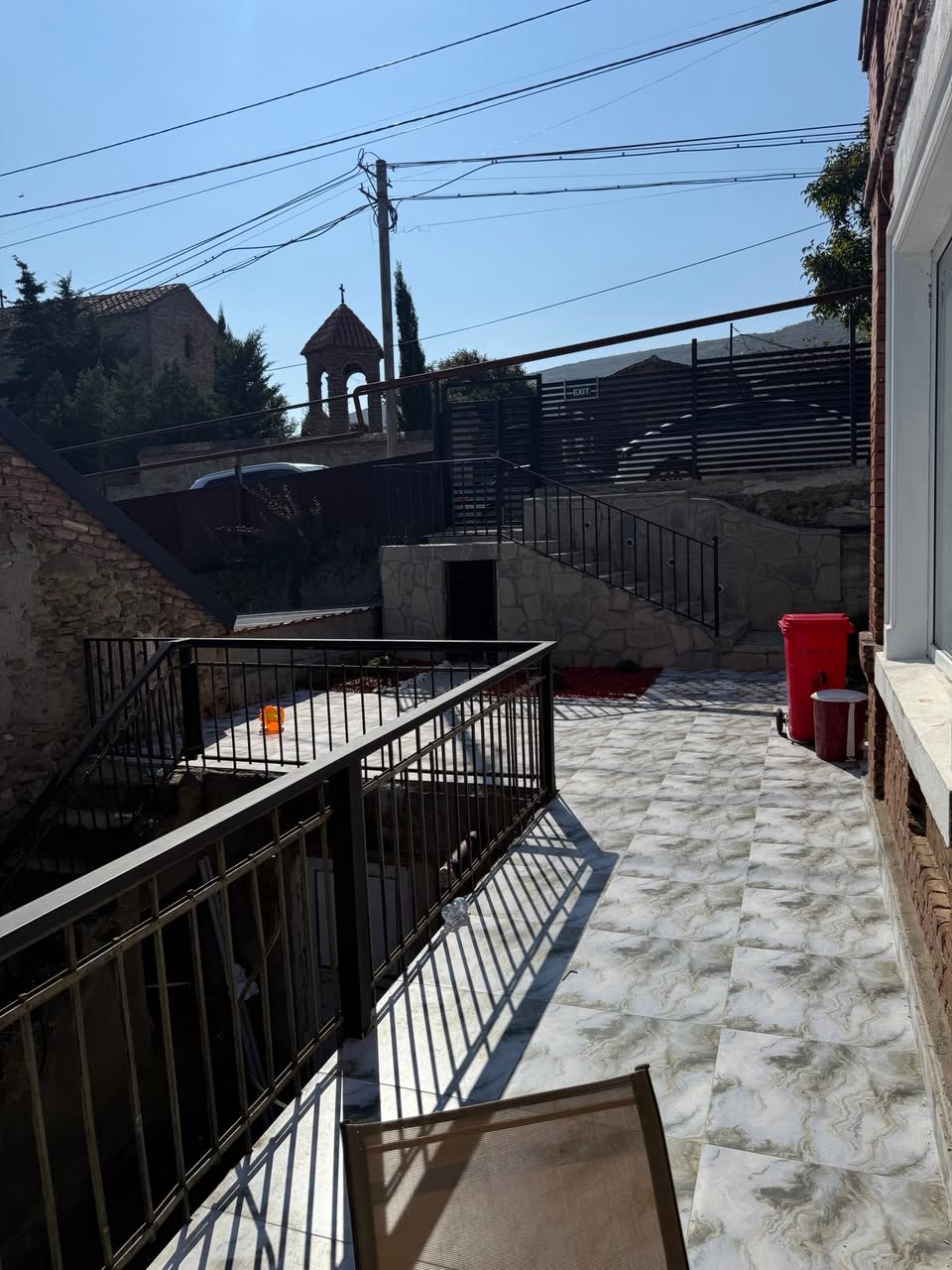 Տուն, Թբիլիսի