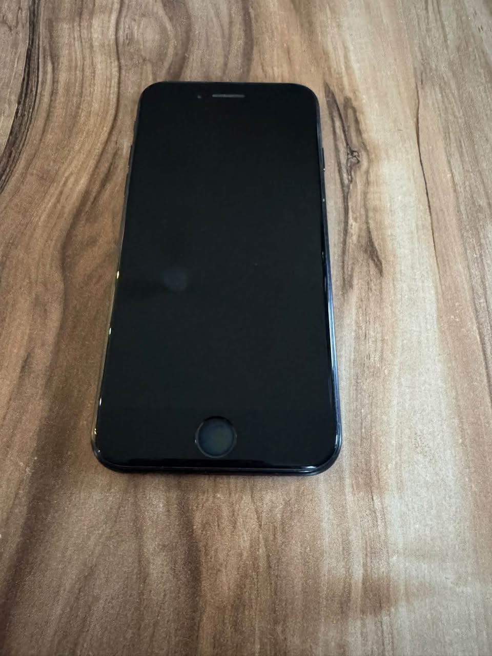 iPhone SE 2020, battery 74%