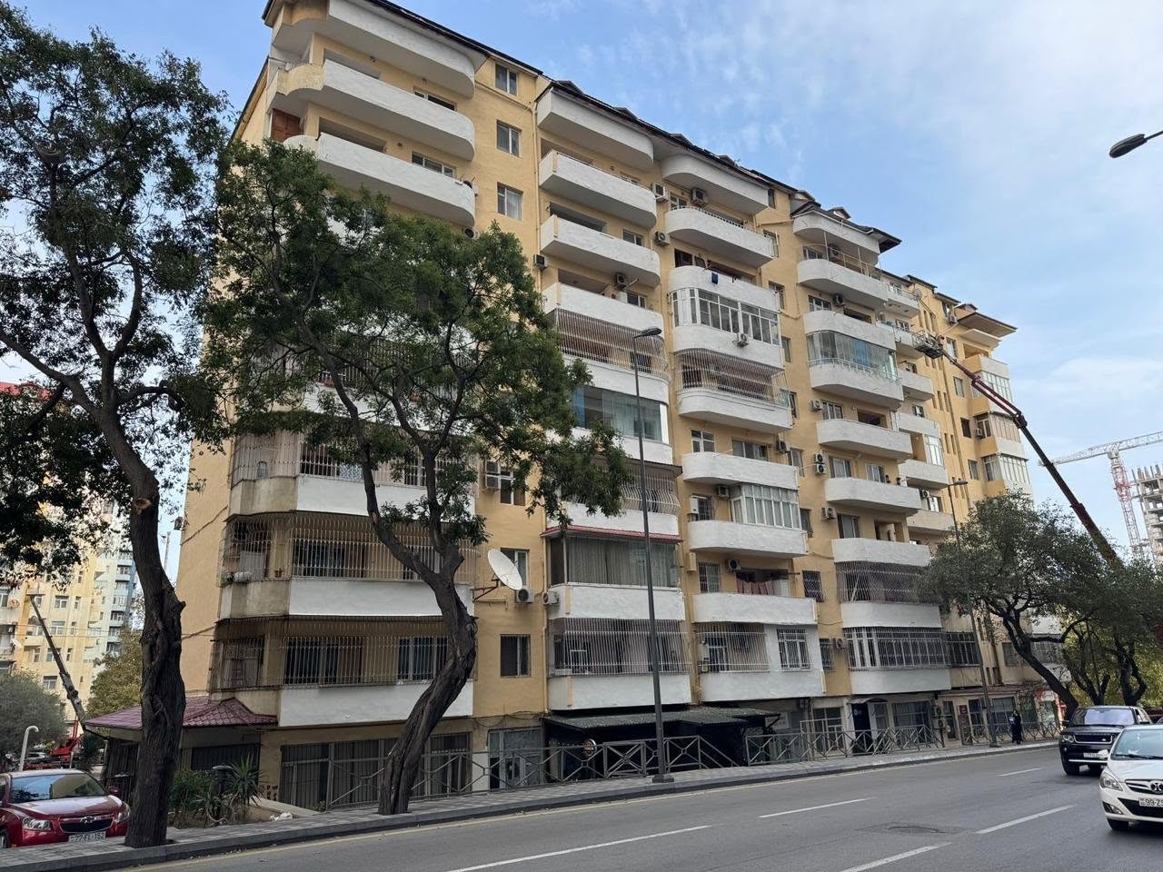 3 otaqlı mənzil satılır, Bakı