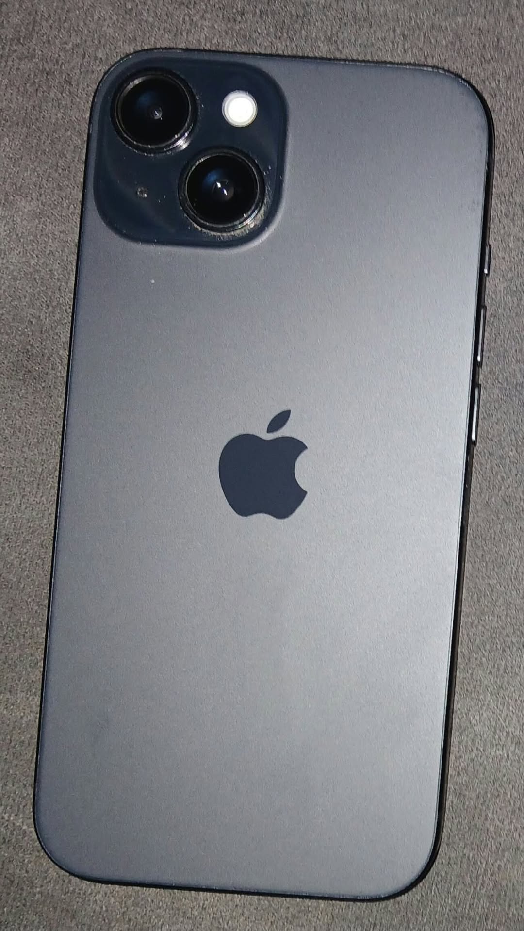 iPhone 15, 95% battery, Batumi