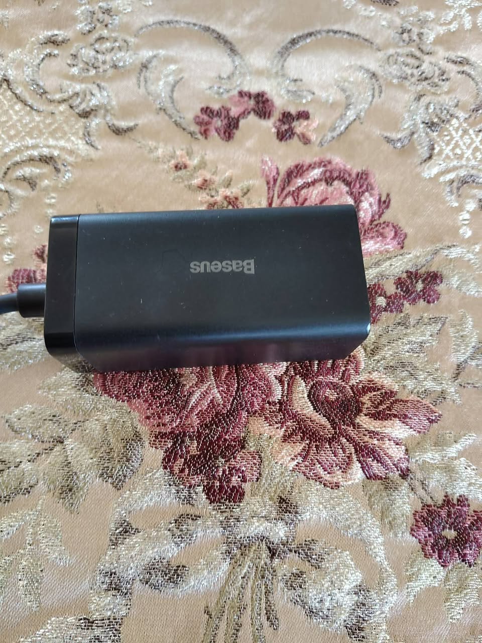 Baseus charger, original