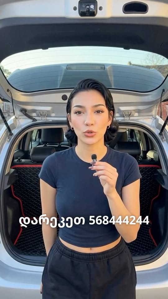 🚗🔥 İndirim araba halılarında! Salonunuz için sipariş verin