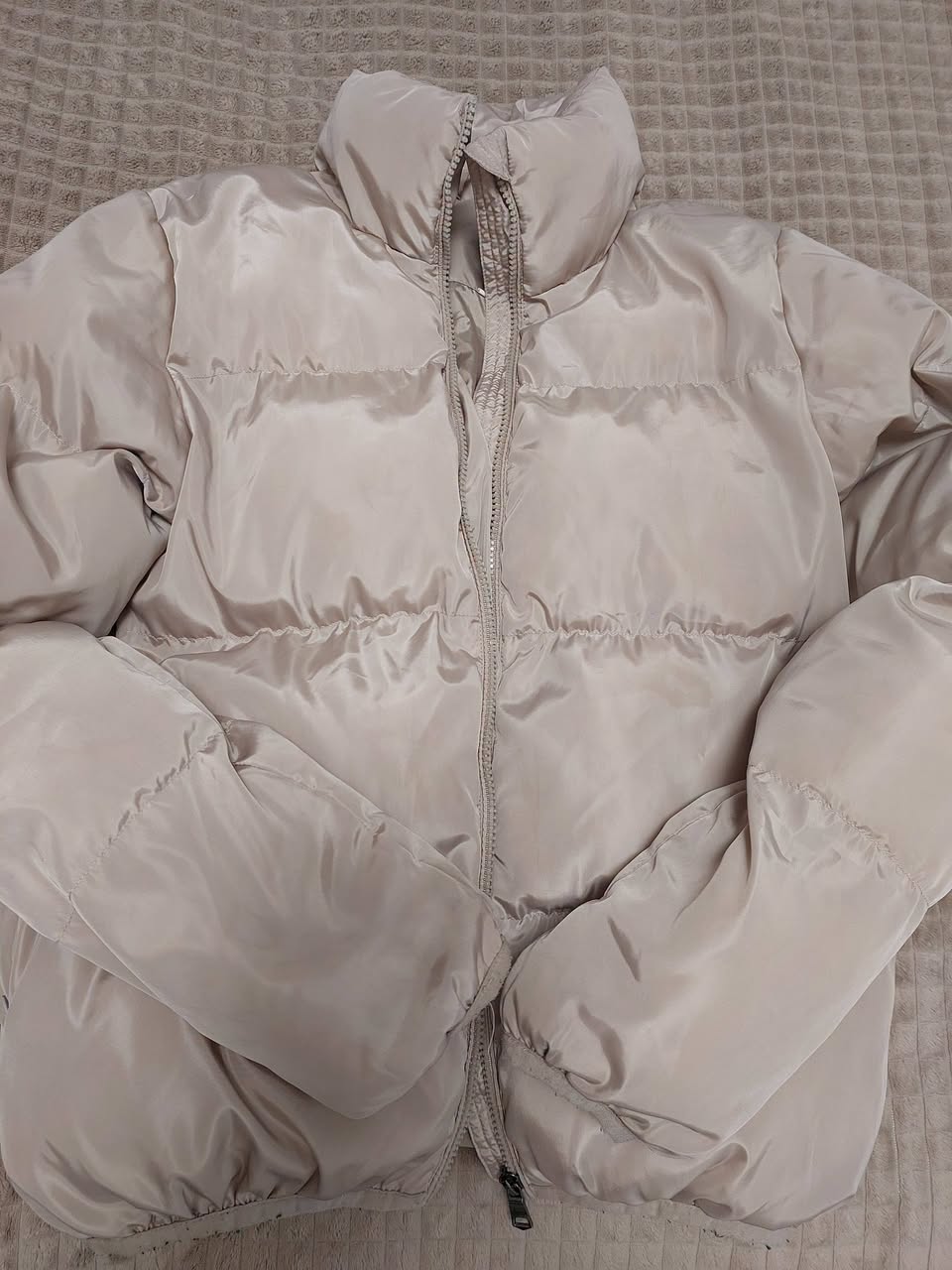 Beige puffer jacket