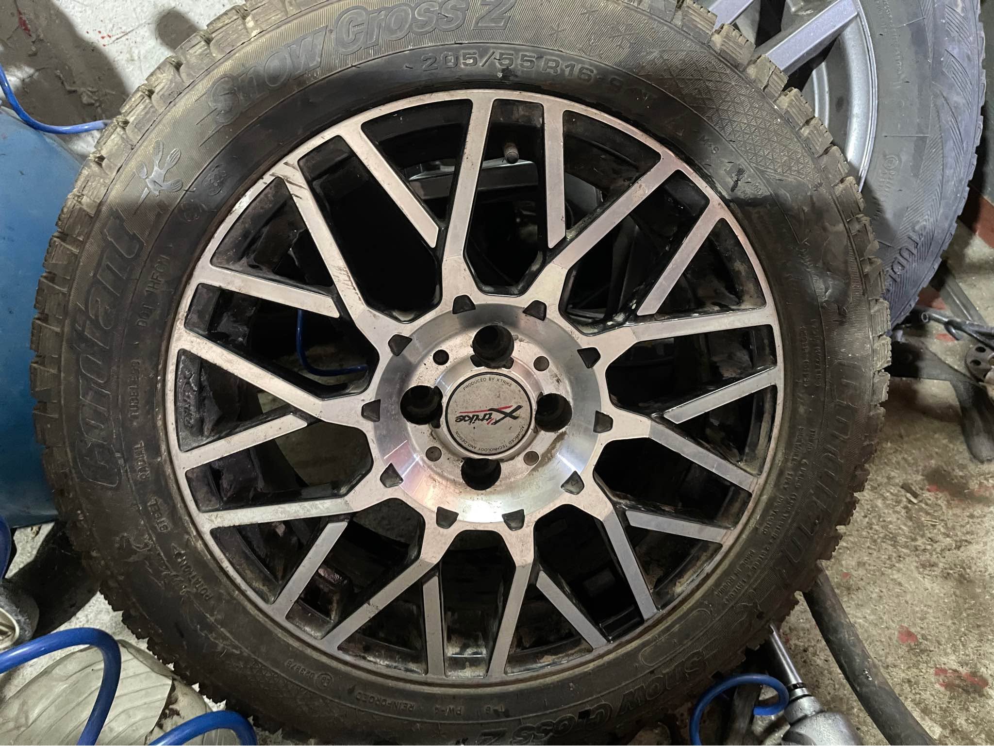 Zimni anivner 205/55 R16
