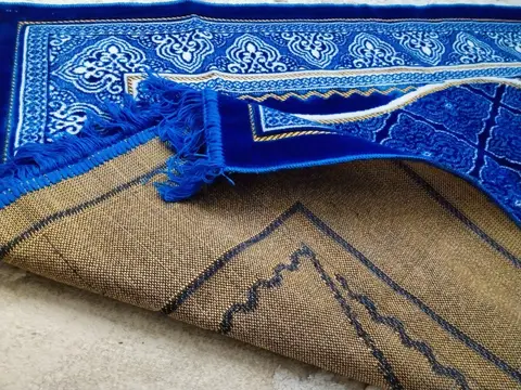 Namaz xalçası Yenidir ibadət üçün. ölçüsü — 10₼