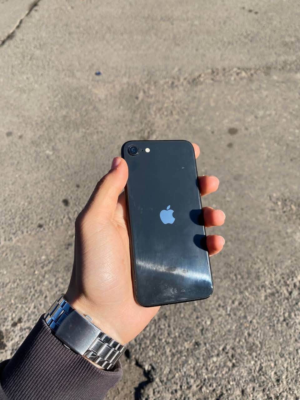 iPhone SE 100% 64Gb лав вичак — 40,000֏