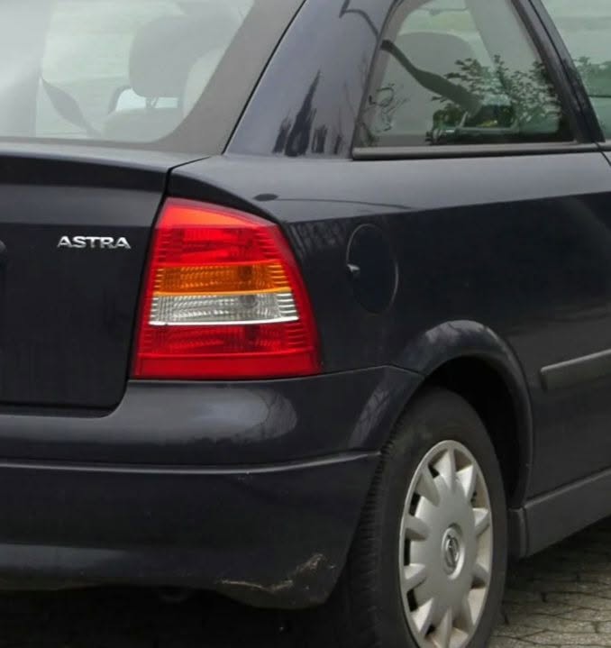Opel Astra G, sağ yan yedek parça