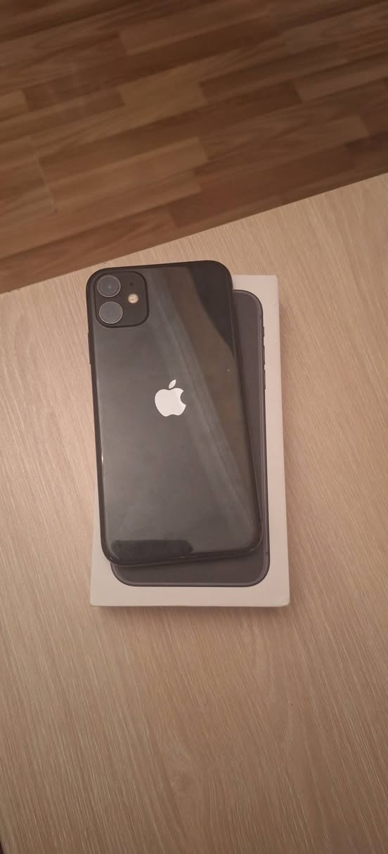 iPhone 11 ყუთით, ბატარეის გამოცვლა სჭირდება
