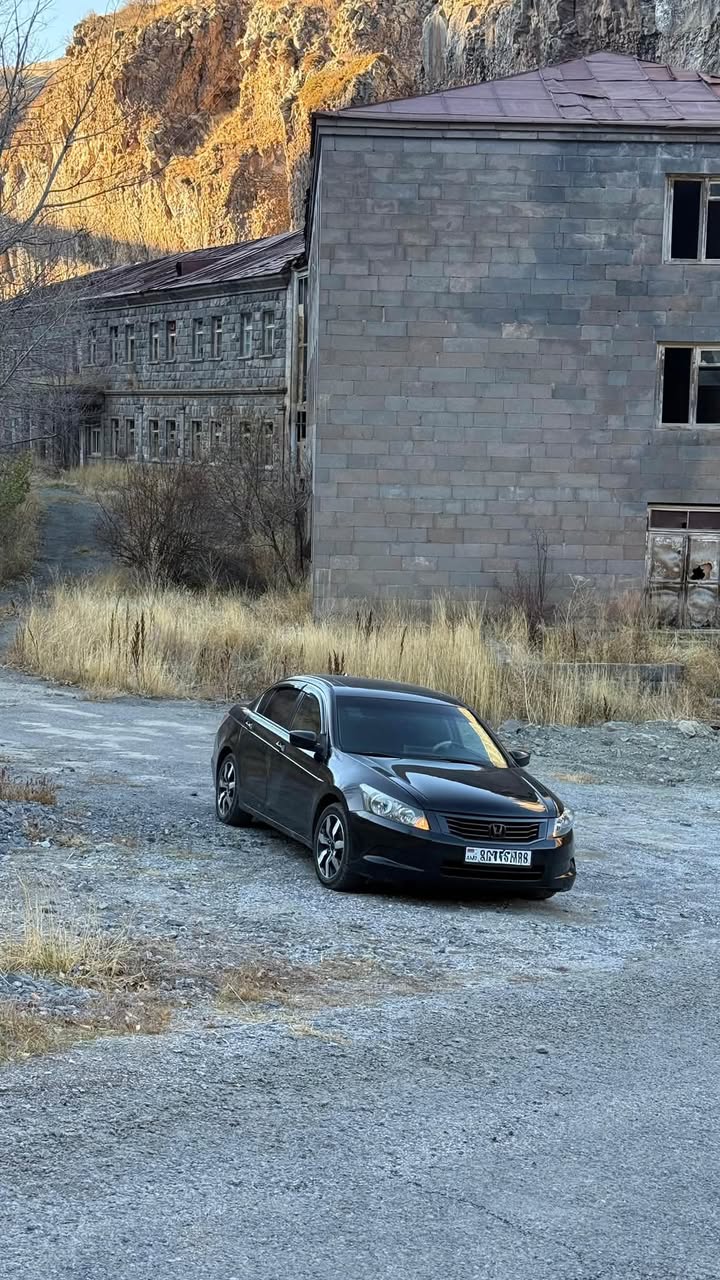 Honda Accord 8 2009 — 8,000$