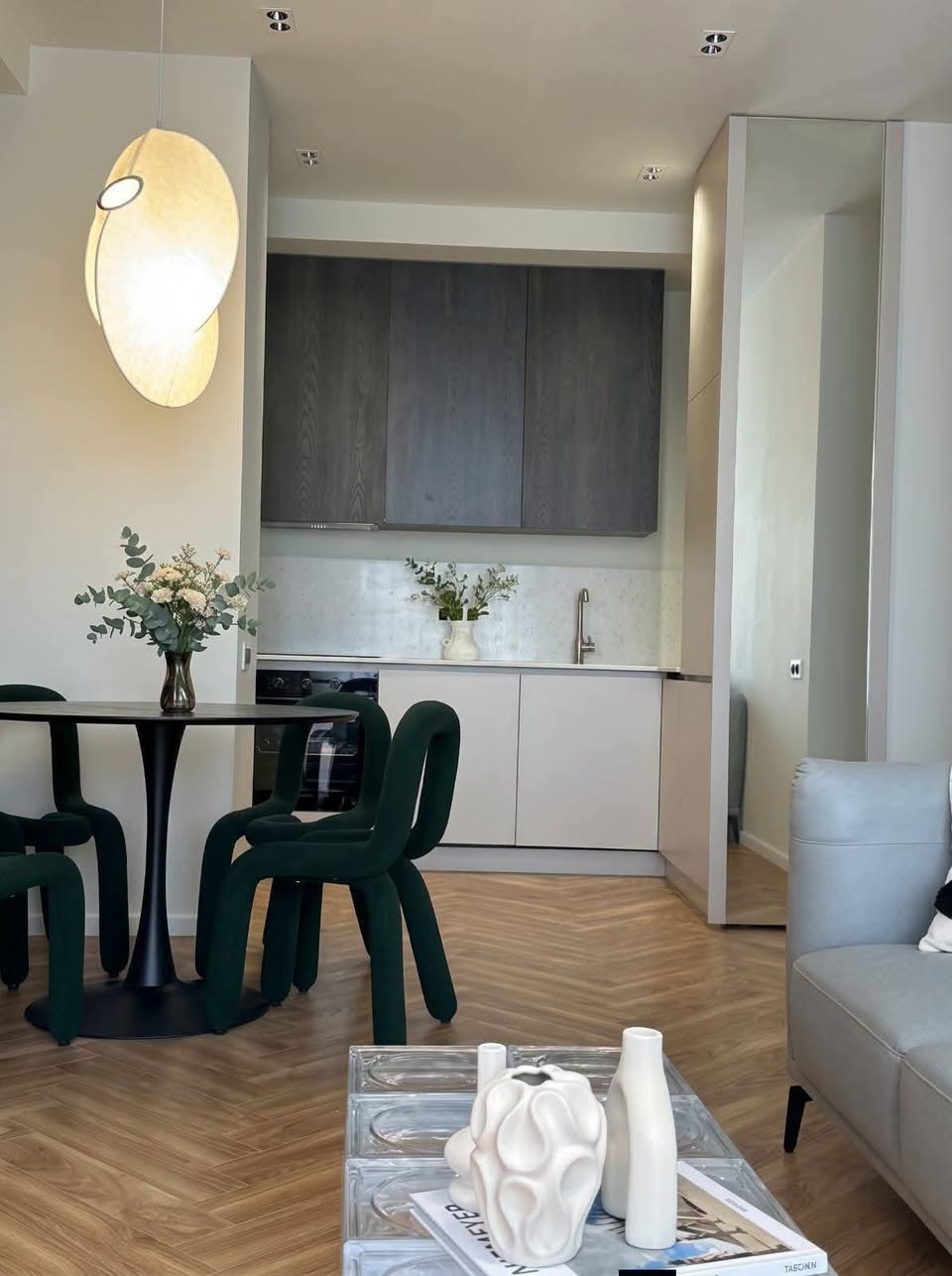 1 oda dairenin satışı, Tiflis - $140,000