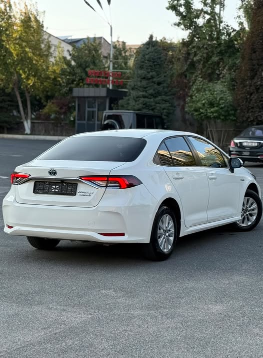 Toyota Corolla 2022 — 16,800$