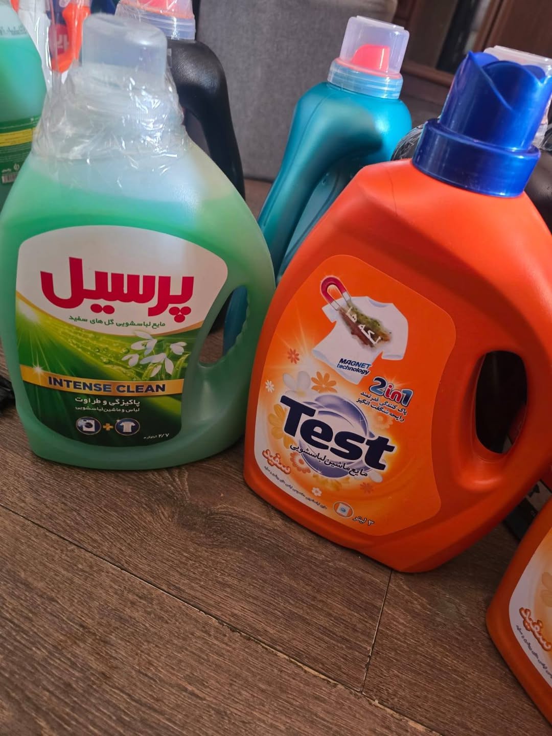 Persil և Test լվացքի հեղուկ