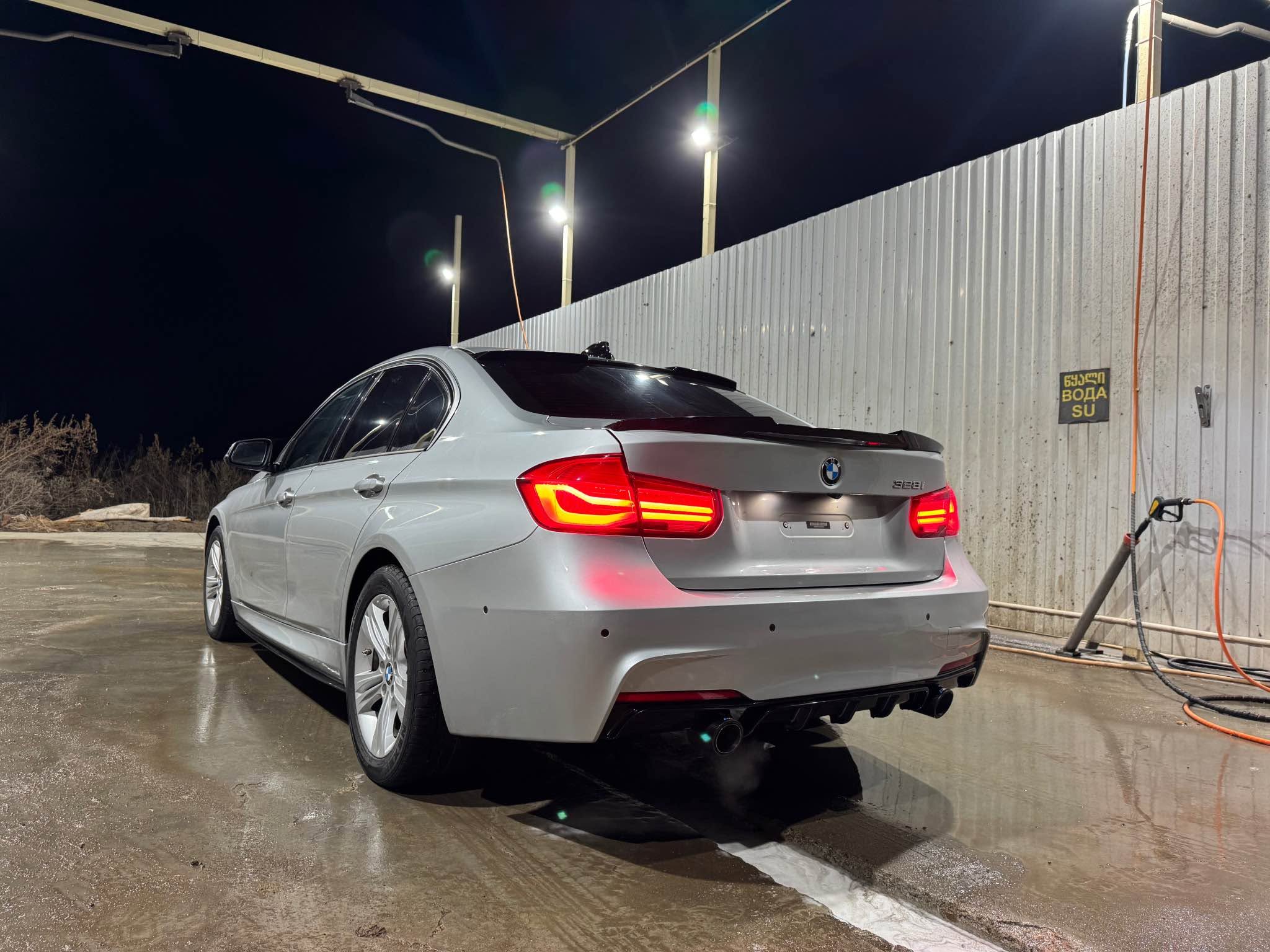 BMW F30