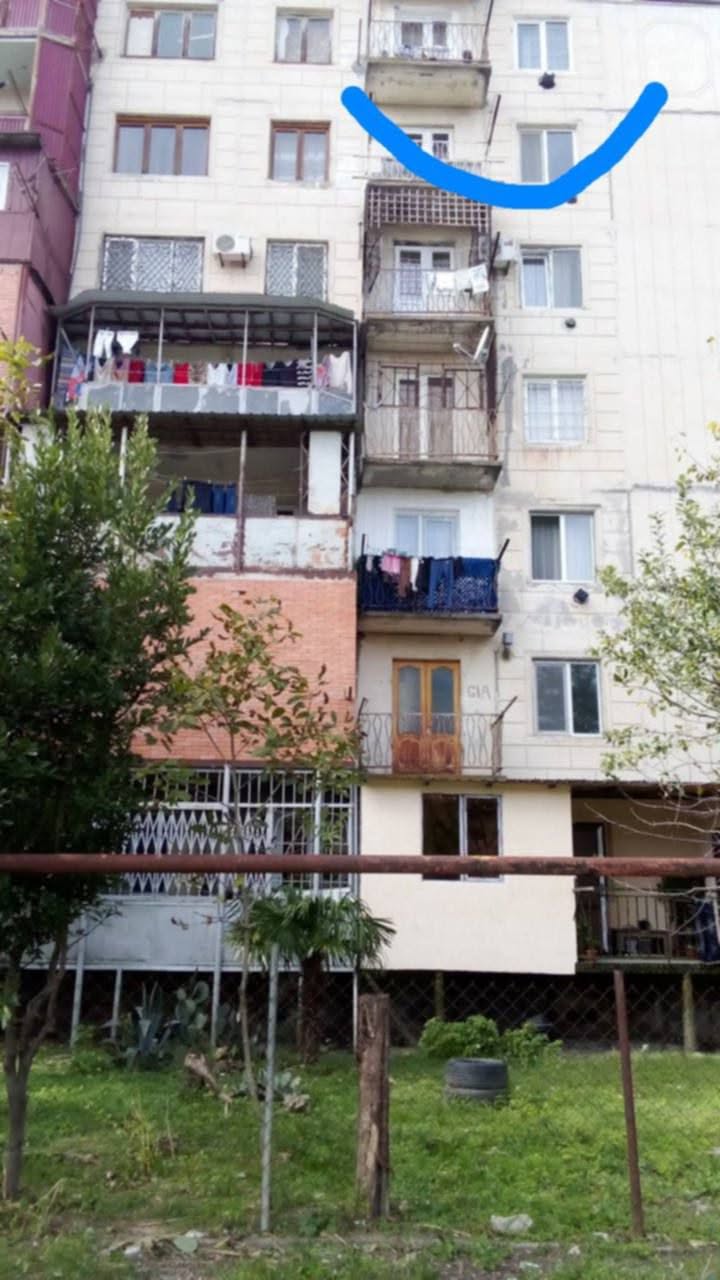 სასწრაფოდ იყიდება 2ოთახიანი გარემონტებული ბინა ავანგარდში.თავისი — 52…