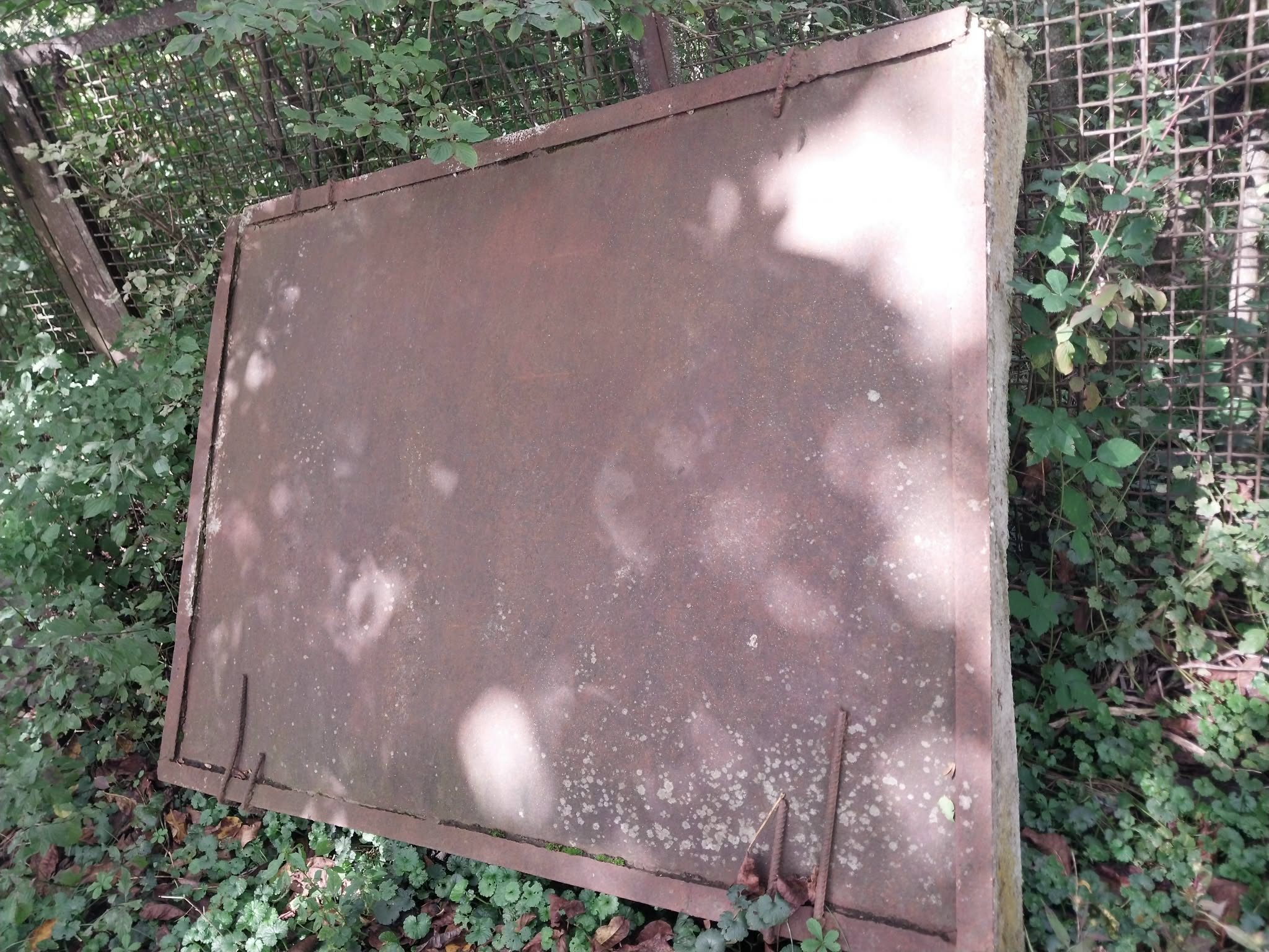 Concrete mixing board, baiok