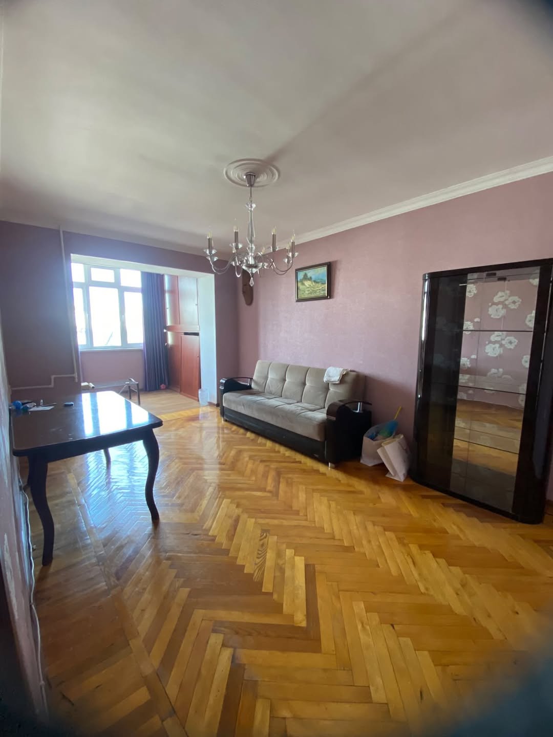 3 ოთახიანი ბინა იყიდება, ბაქო