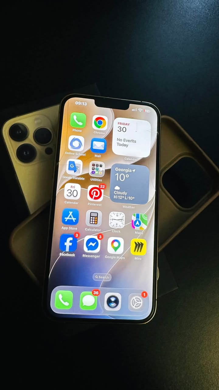 iphone 13 pro max. 128. ტელეფონი — 700₾